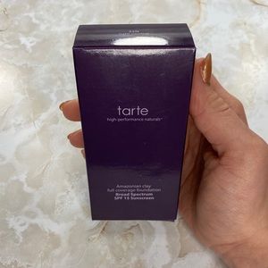 tarte Makeup - NWT - Tarte - Amazonian Clay Foundation - 22N tarte Makeup - NWT - Tarte - Amazonian Clay Foundation - 22N